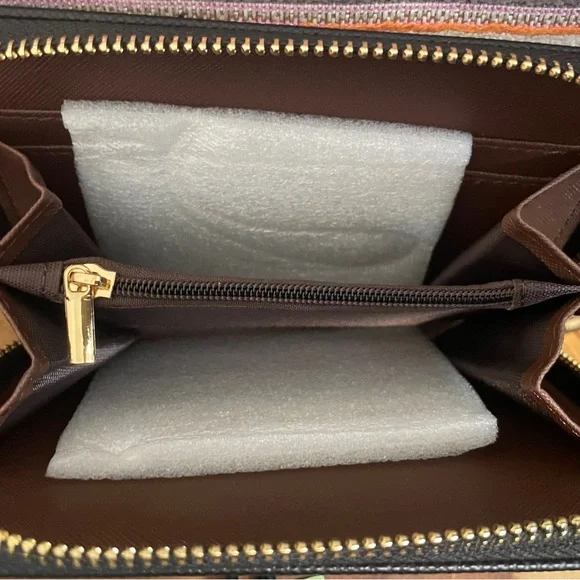 Micro-Pak Small Black Corner Zip Vegan Pebbled Leather Wristlet Wallet NWOT - Picture 6 of 12